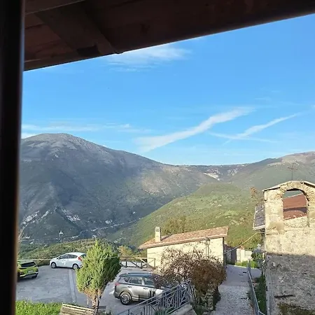 Dom wakacyjny La Casa Della Rocca *